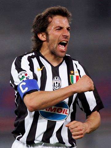 弗兰·加西亚两黄被罚下，阿隆索怒吼：别给我添乱！（弗兰·加西亚两黄变红遭逐，阿隆索怒吼：别再添乱！）