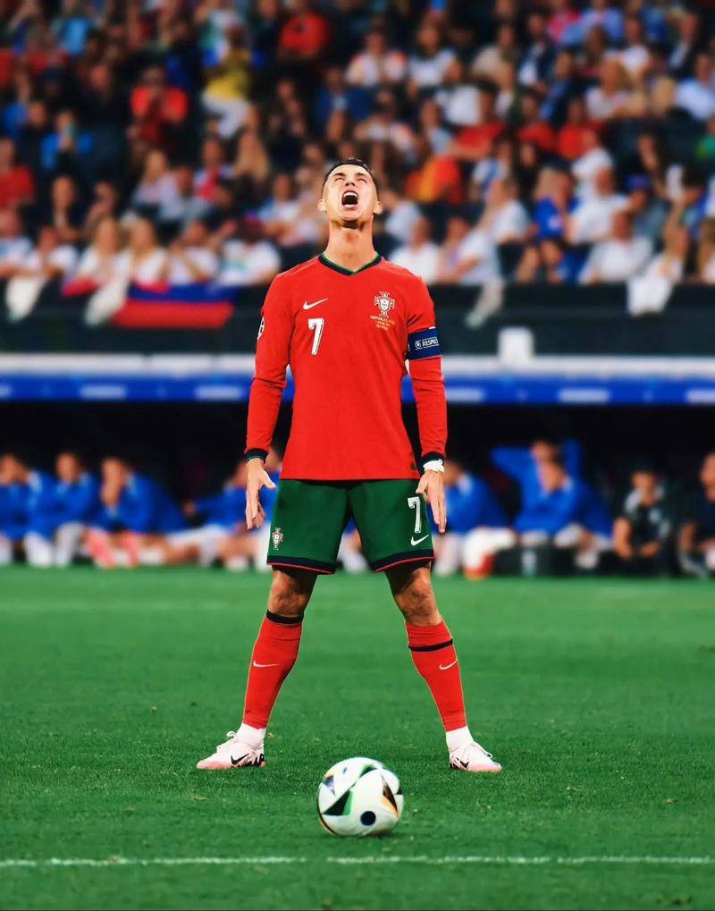 罗马诺：利物浦对伊萨克报价为1.2亿镑，纽卡要先找到替代者（罗马诺：利物浦1.2亿镑求购伊萨克，纽卡需先锁定替身）