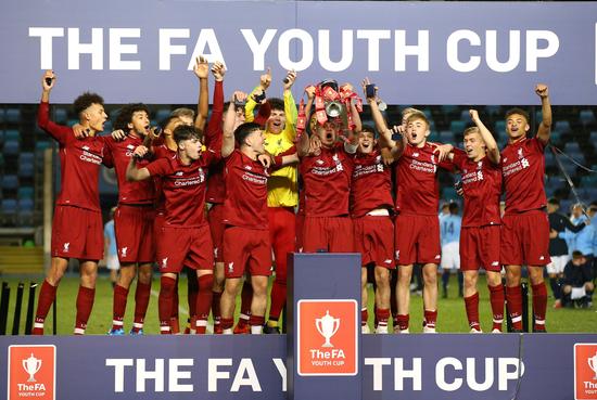 克雷莫内塞vs罗马：瓦尔迪、奥代罗首发，洛伦佐-佩莱格里尼、克里斯坦特出战（克雷莫内塞对阵罗马：瓦尔迪、奥代罗先发，洛伦佐-佩莱格里尼与克里斯坦特登场）