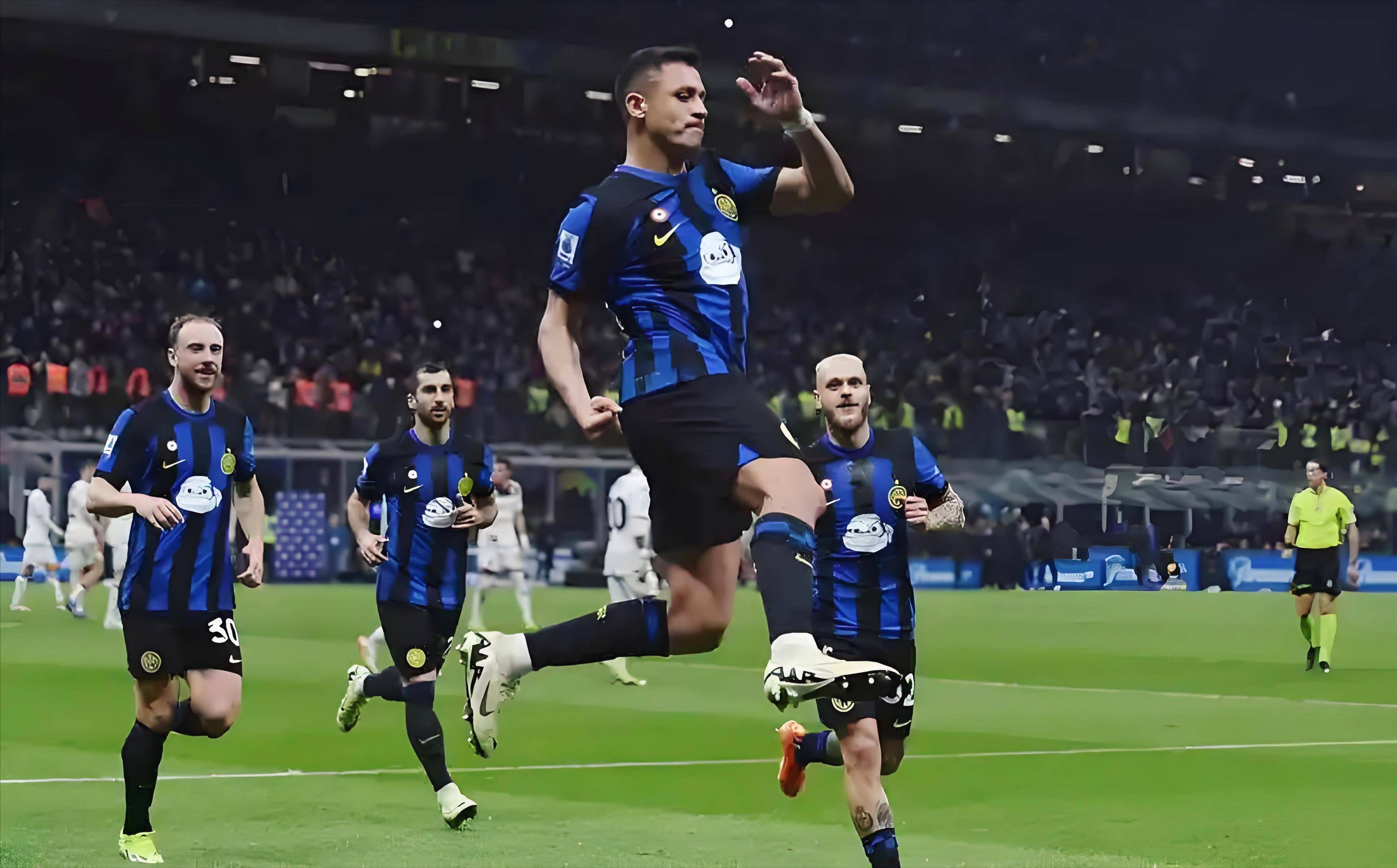 埃孔：尼日利亚足协结清欠款，全队团结一心备战比赛（埃孔：尼日足协已结清欠款，球队上下同心备战）