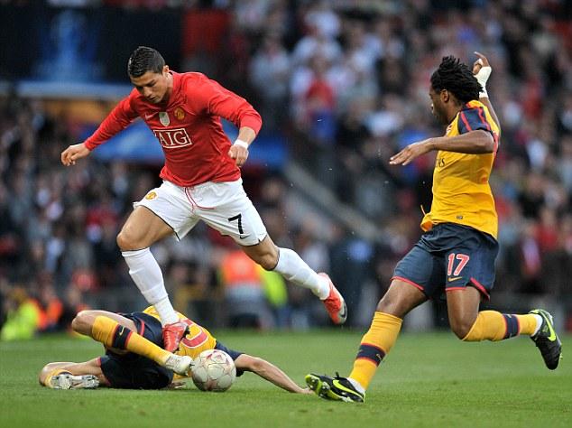 早报：拥有地表最强人类的从容感……怎么，你们没有吗？（早报：地表最强在阵，气定神闲——你们没有吗？）